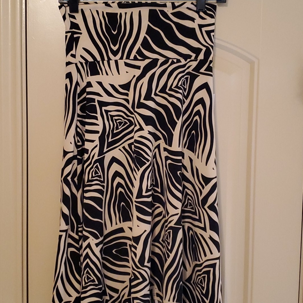 LuLaRoe Azure Skirt